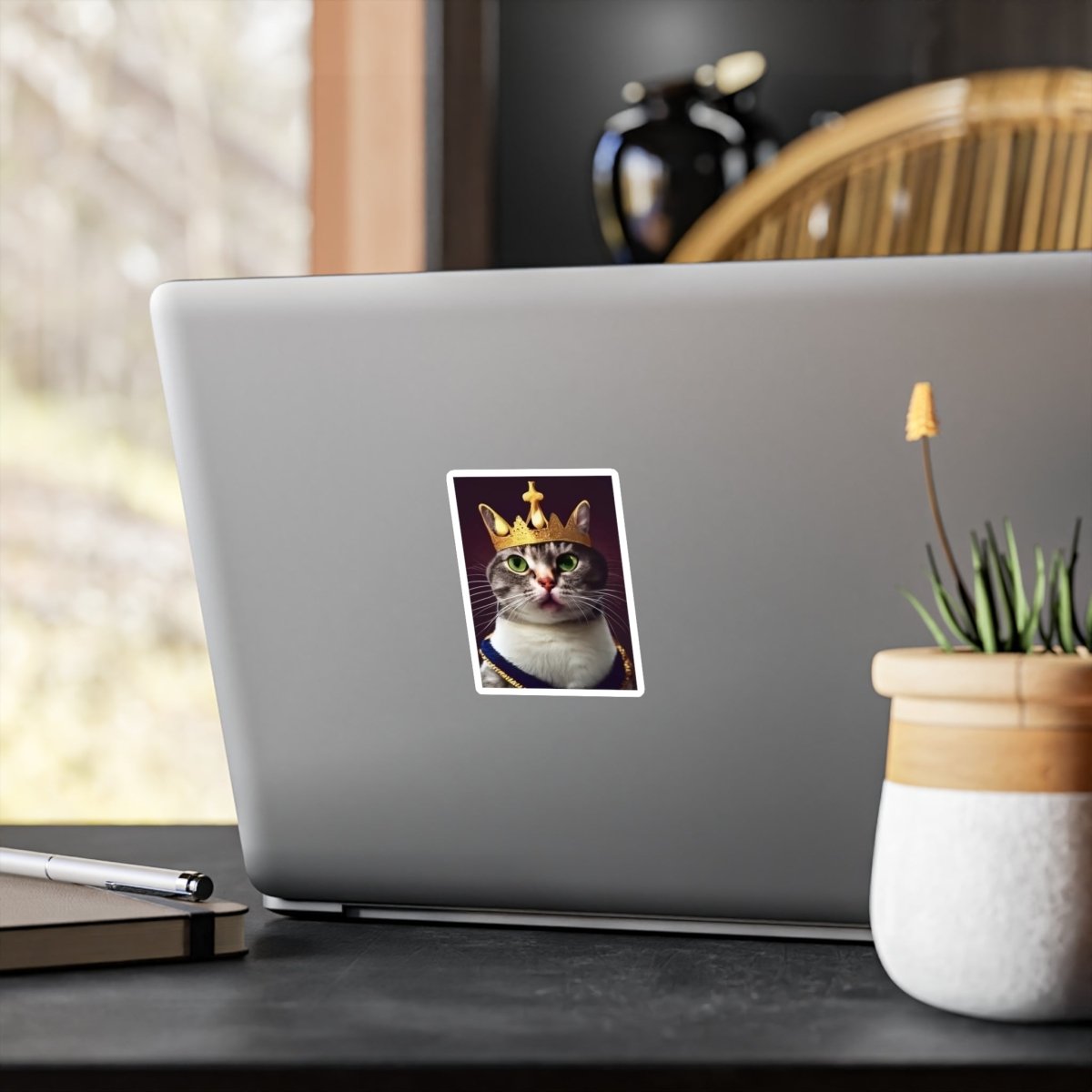 Royal Cat Vinyl Decal - Style B - DarzyStore