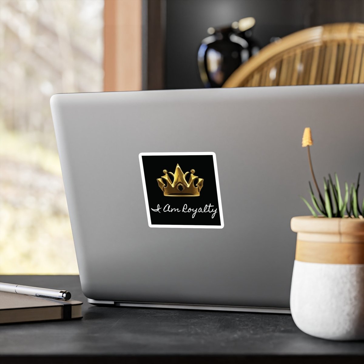 Royal Crown Vinyl Decal - I Am Royalty (Black) - DarzyStore